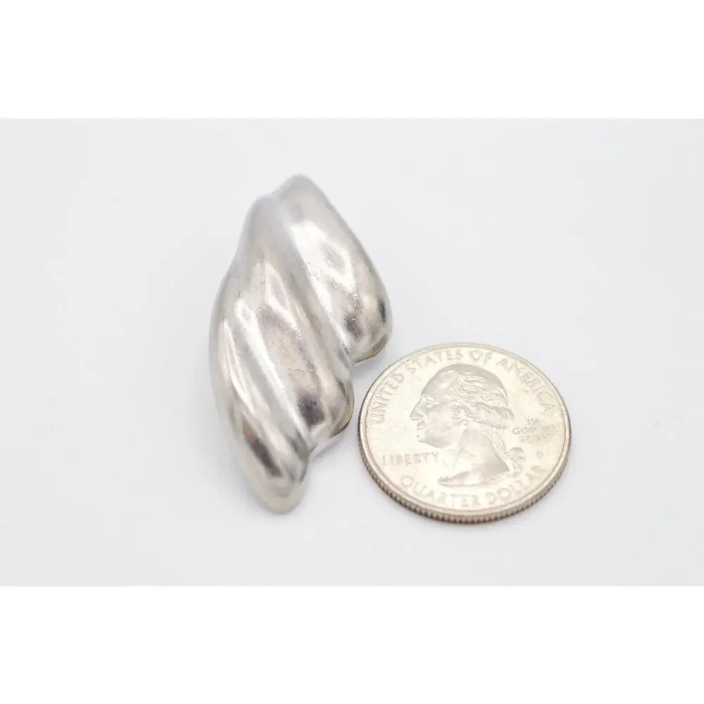 TAT Vintage Clip On Earrings Chunky Silver Brushed Silver Signed NOS 1980s BinAA